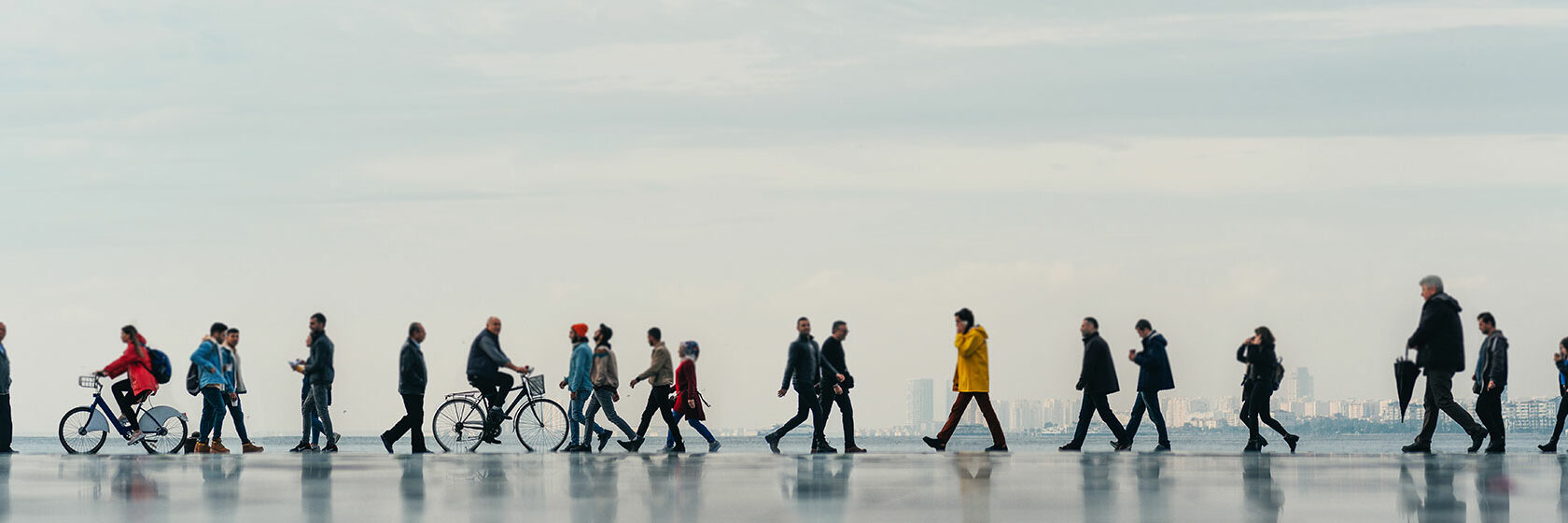 människor på promenad