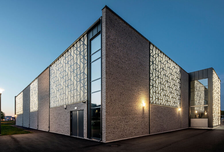 fasad tegel Mariahallen