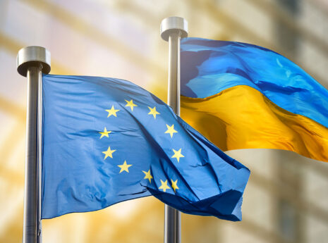 Flaggor Ukraina EU
