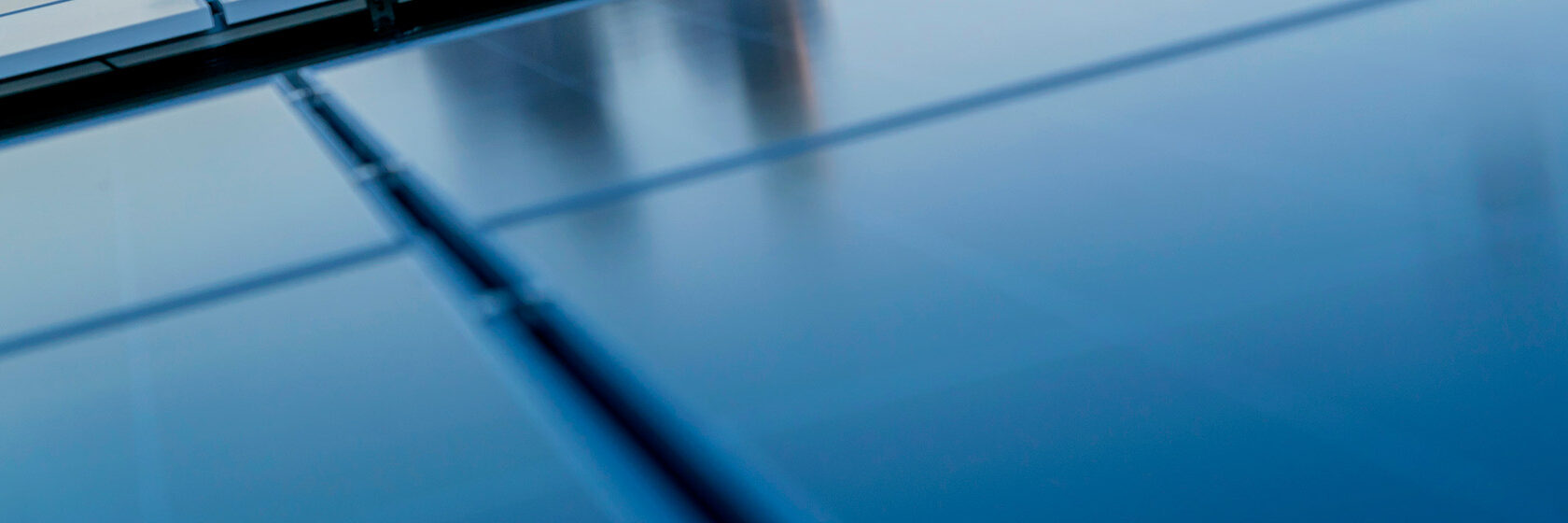 Solpaneler i närbild