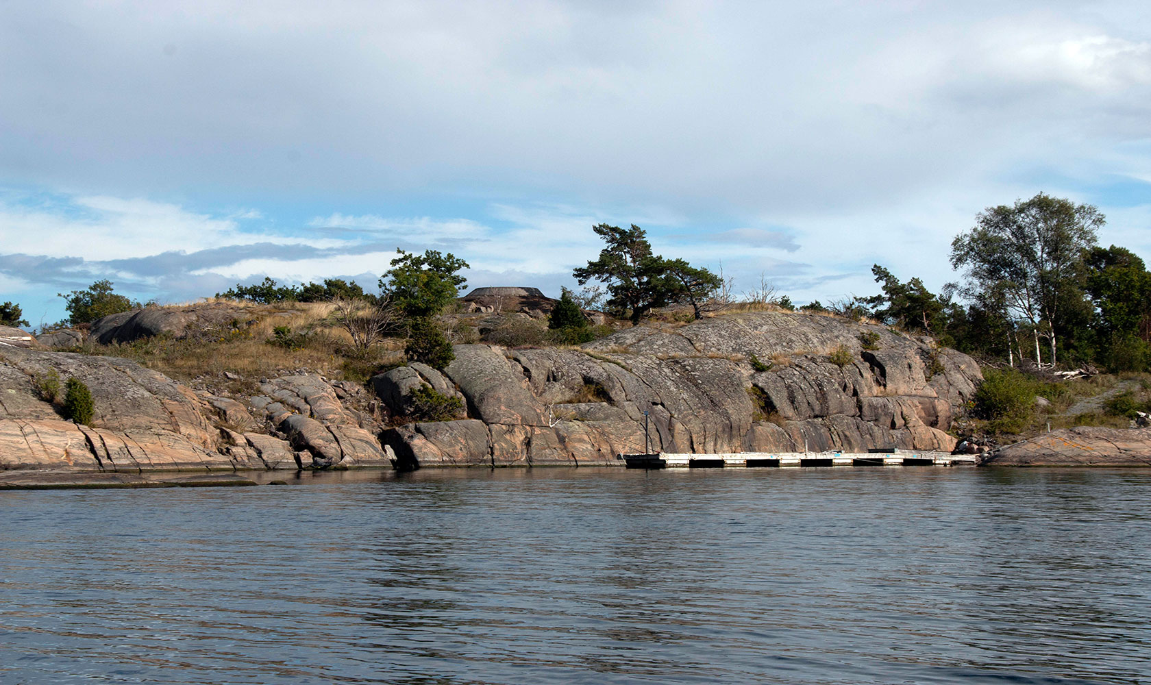 Klippor vid vatten