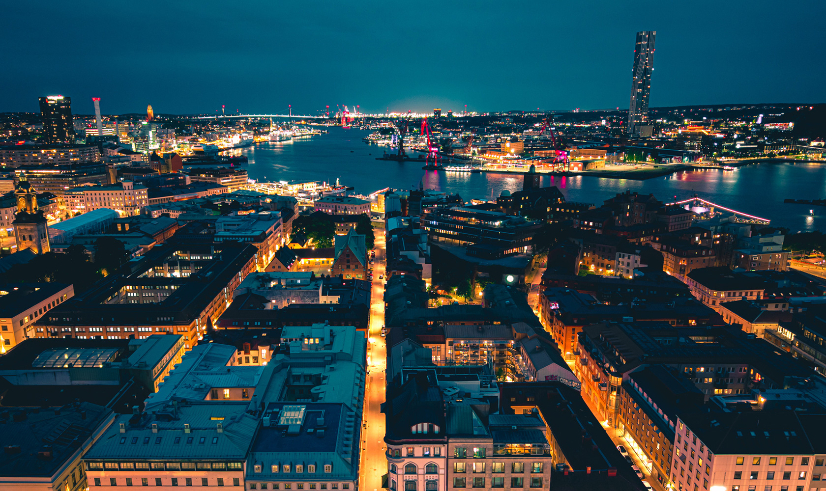 Flygplansbild över Göteborg på natten