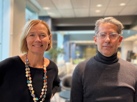 Charlie och Baran på workshop i Tidningskvarteren