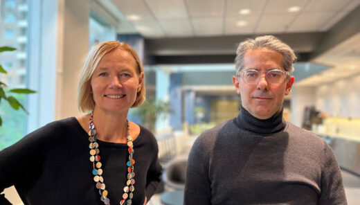 Charlie och Baran på workshop i Tidningskvarteren