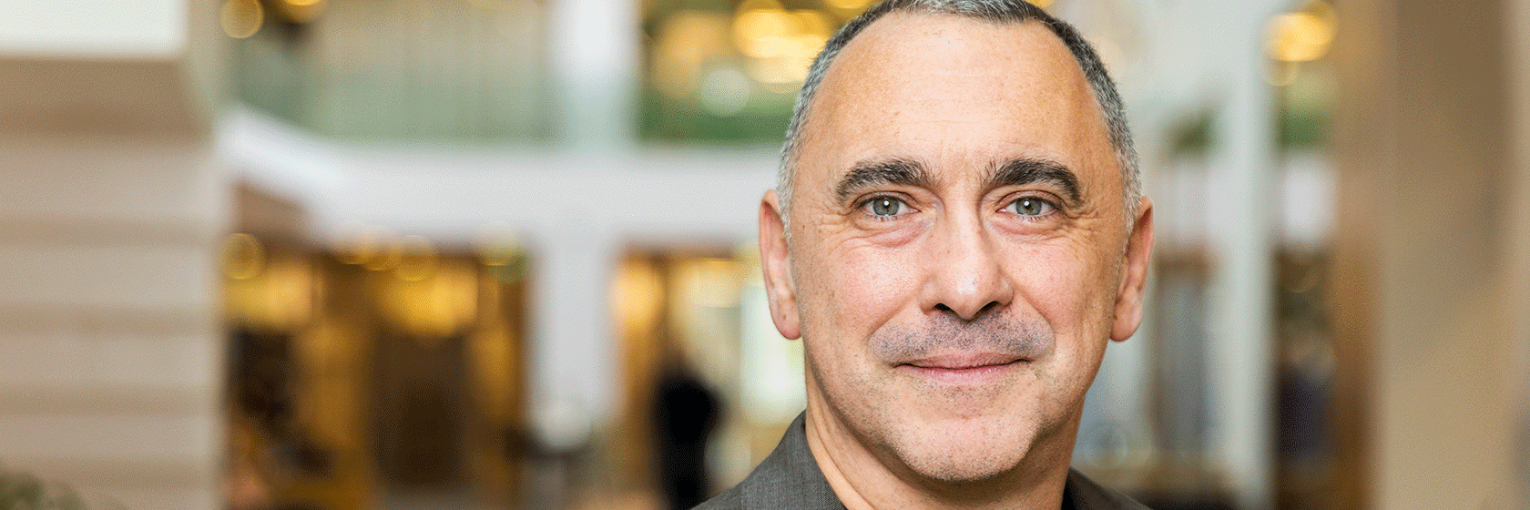 Närbild på Frank Graveus