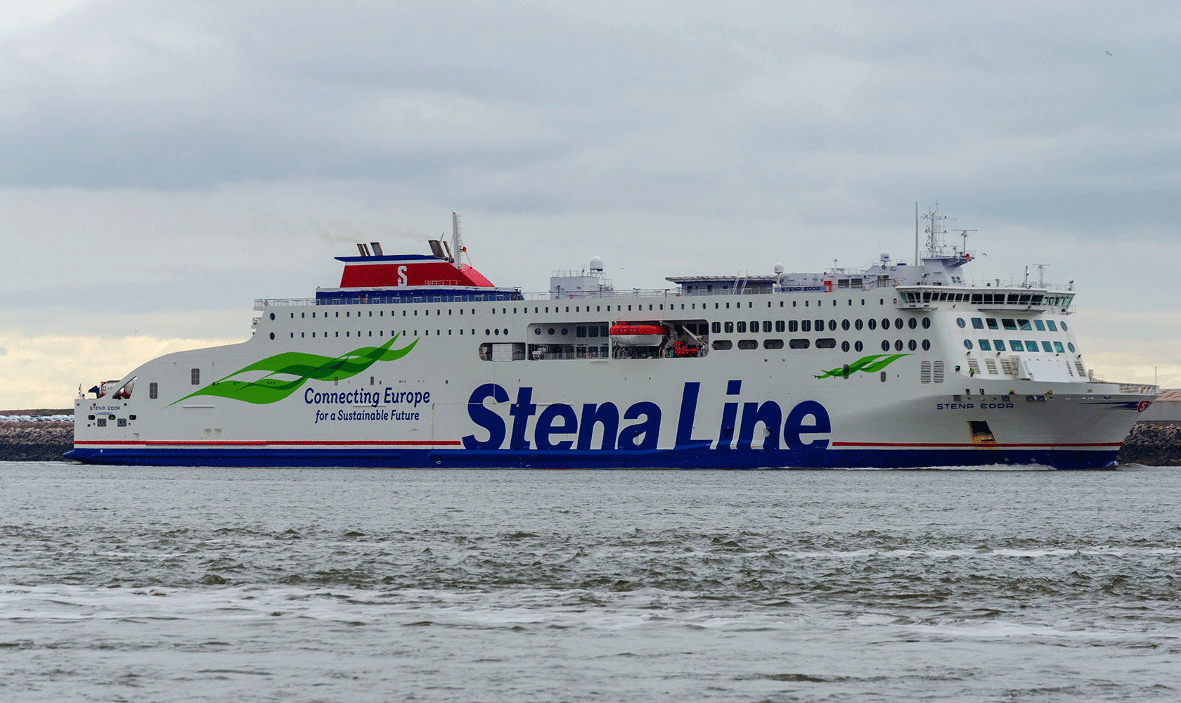 Stena Lines fartyg på öppet vatten