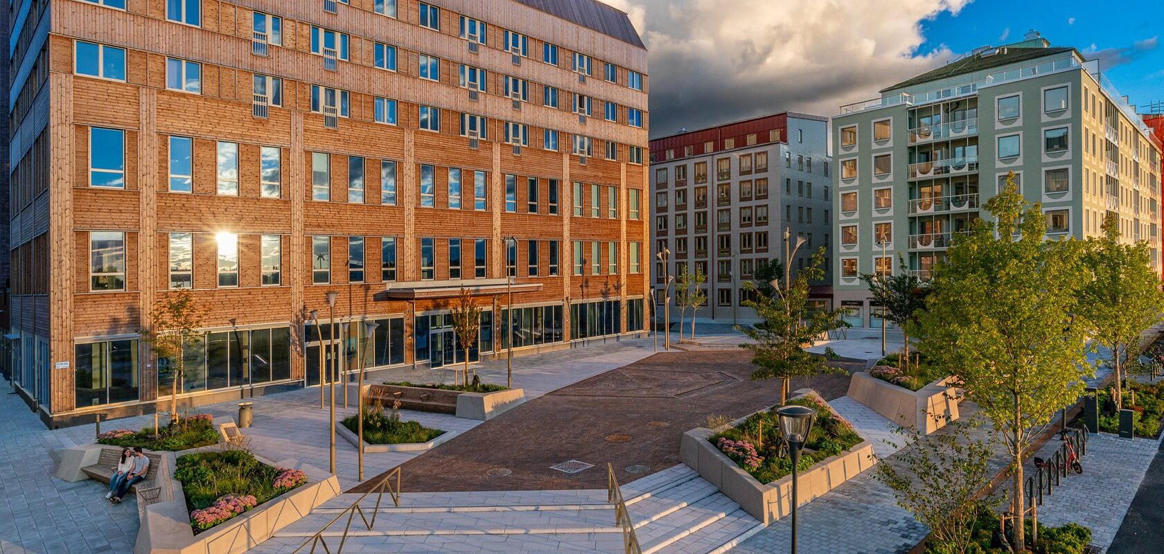 Foto på Ursviks torg för projektsida 1680x1000